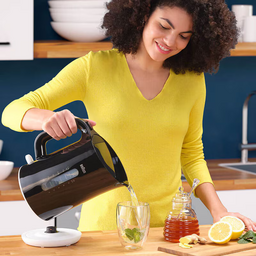 غلاية كهربائية براون Breakfast1 WK1100WH – ٢٢٠٠ واط، سعة 1.7 لتر، غلي سريع