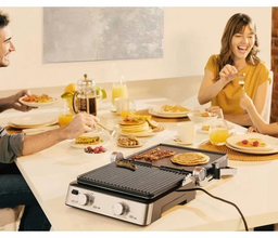 شواية Braun MultiGrill 7 (CG7020) – ٢٠٠٠ واط، 3-في-1 مع ألواح قابلة للتبديل